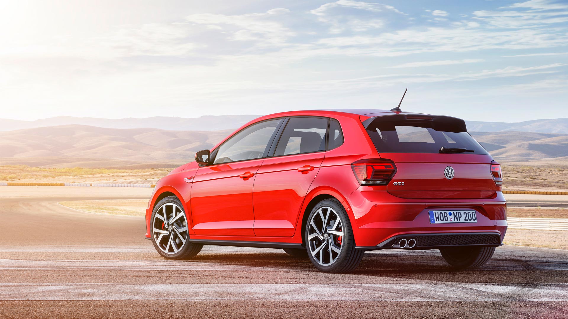 6th Volkswagen Polo debuts with sexy looks, more space - Autodevot