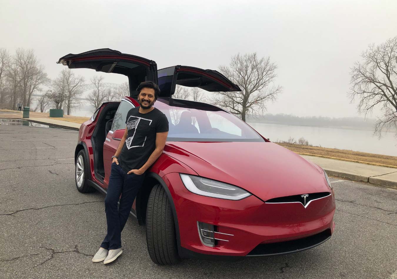 Jeneliya Star Porn Video - Genelia D'Souza gifts Tesla Model X to husband Riteish - Autodevot