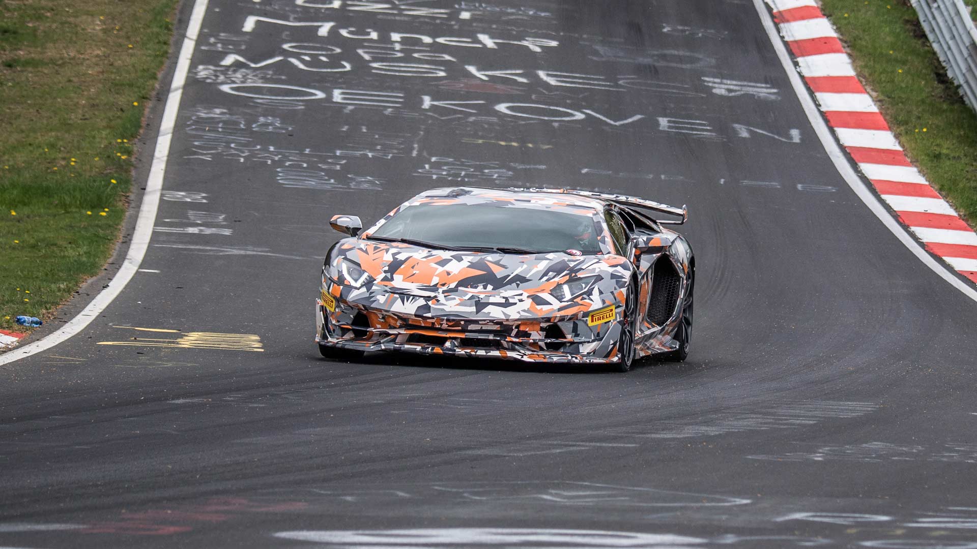 Lamborghini Aventador SVJ laps Nurburgring in 6:44.97 minutes - Autodevot