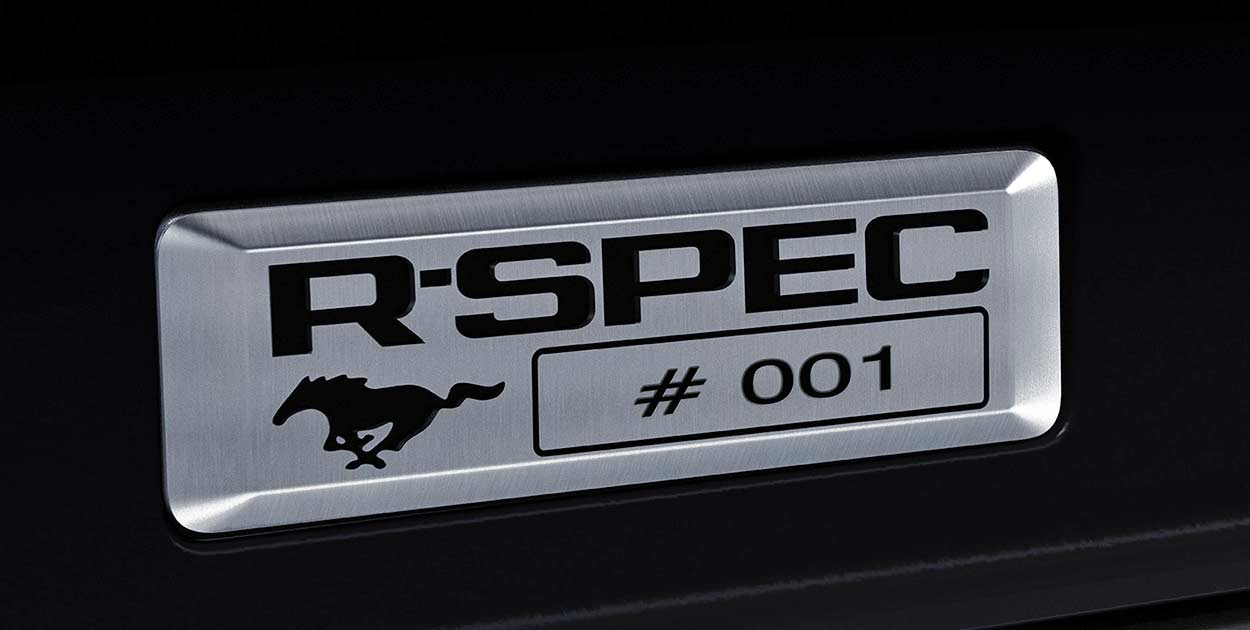 2020-Ford-Mustang-R-Spec_badge