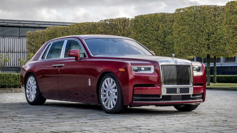 Rolls-Royce Red Phantom will be auctioned off to fight AIDS - Autodevot