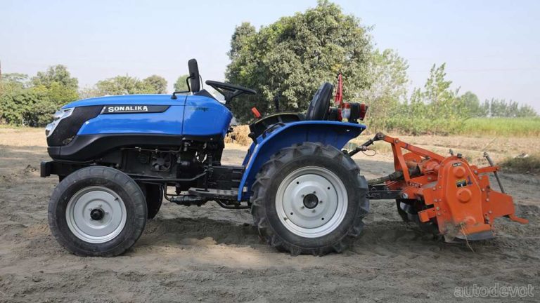 Sonalika launches India's first electric tractor - Autodevot