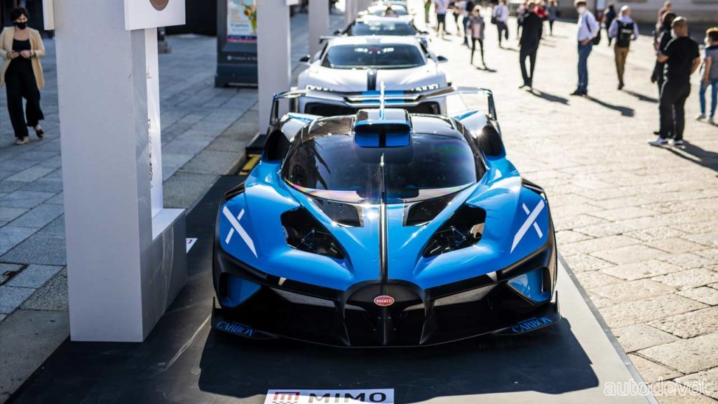 Bugatti Bolide & Chiron Super Sport catwalk into Milano Monza Motor ...