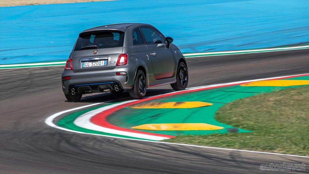 Abarth-F595_5