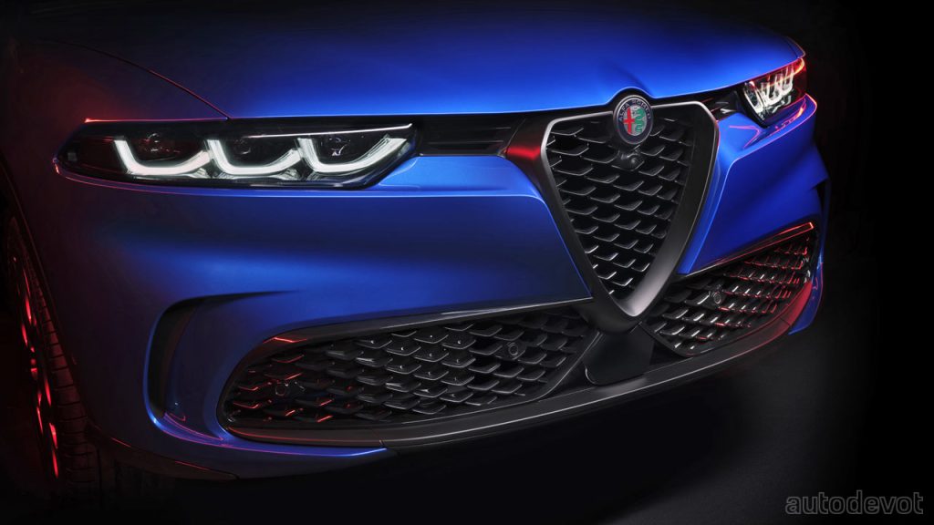 Alfa Romeo Tonale debuts with toned looks & electrified options - Autodevot
