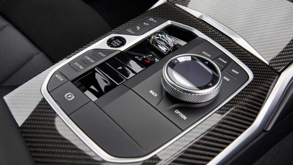 2025-BMW-3-Series-Sedan-interior-centre-console