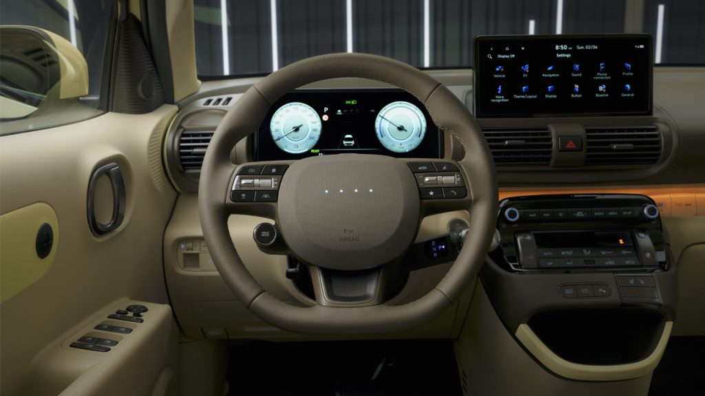 Hyundai-Inster_interior