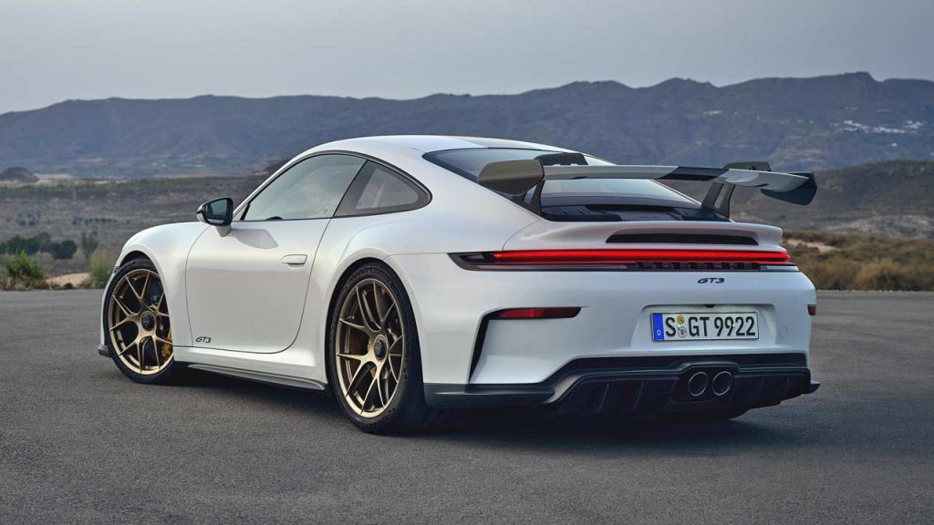 2025-Porsche-911-GT3_2