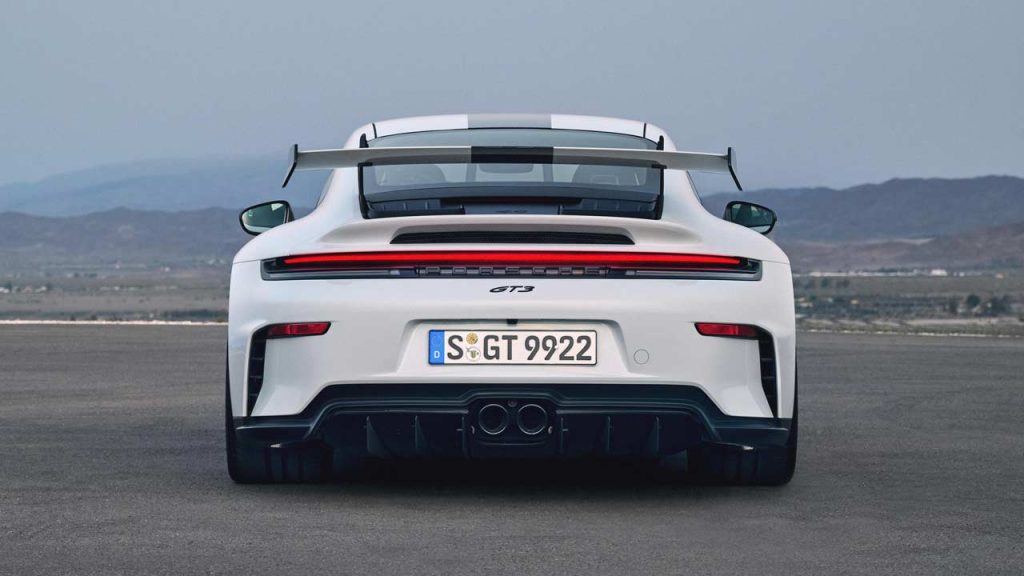 2025-Porsche-911-GT3_rear