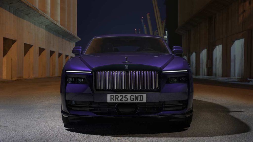 Rolls-Royce-Black-Badge-Spectre_front